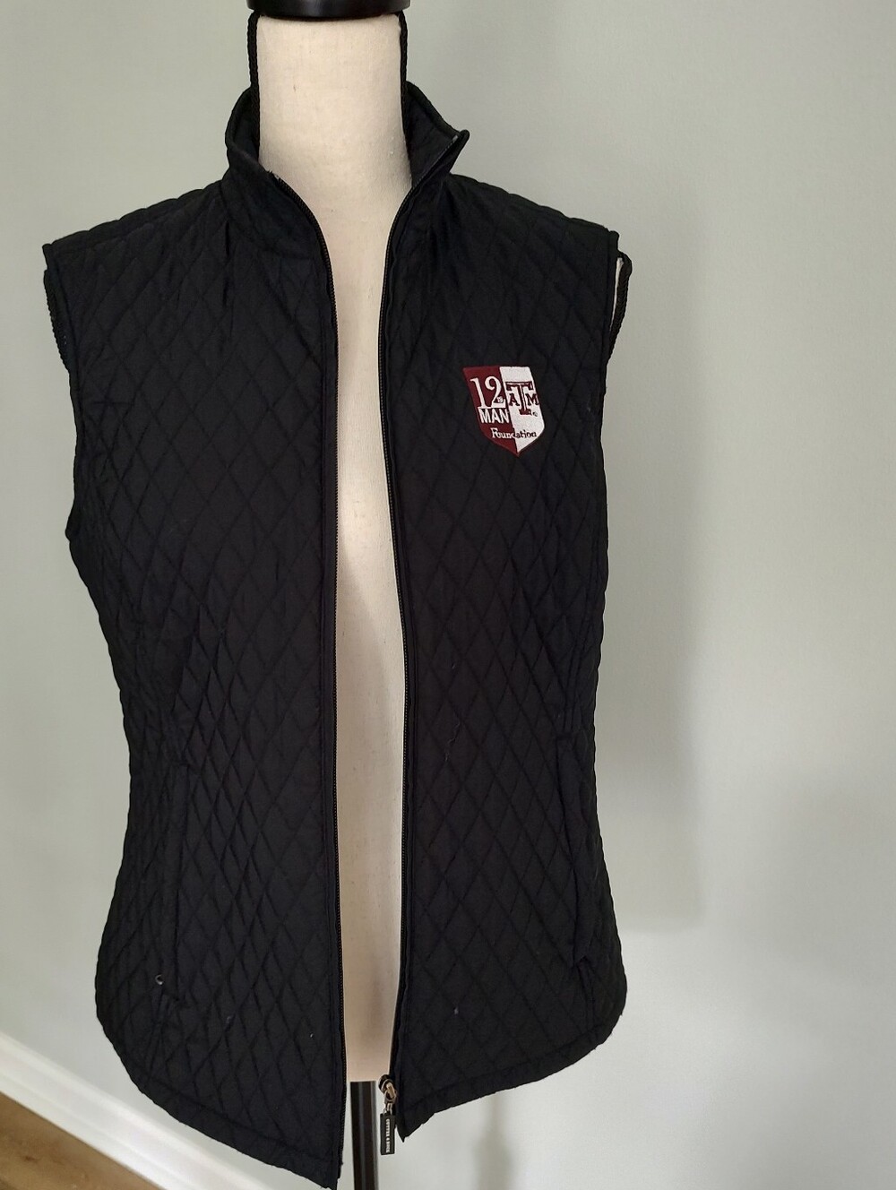 Texas A&M Aggies 12th Man Foundation Quilted Vest Black Maroon Cutter & Buck M